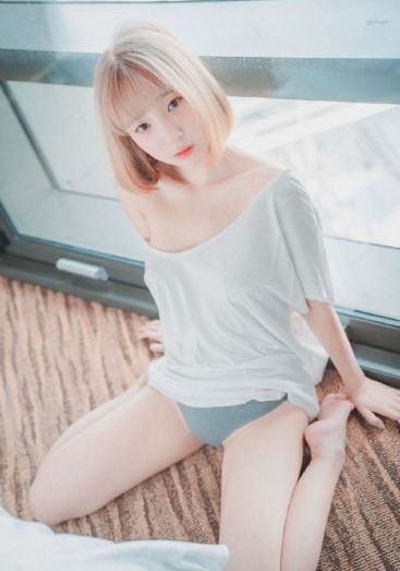 从后面曰大屁股女人_高清手机免费观看完整