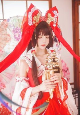 美女露出乳头扒开双腿_1080P迅雷高清下载